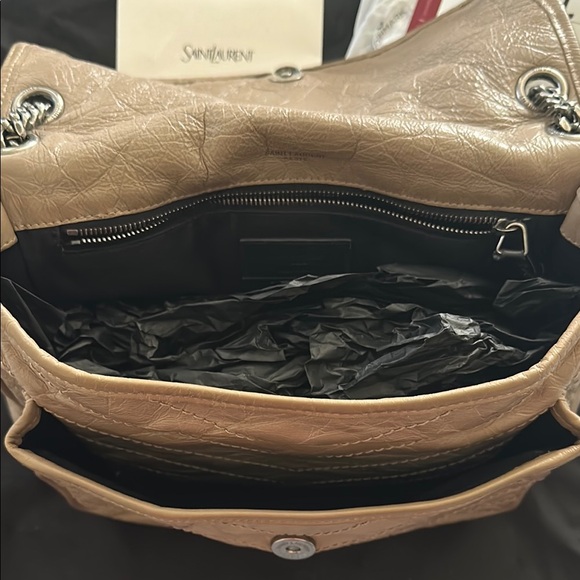YSL Tan Shoulder Bag with Chain Strap - Picture 11 of 15